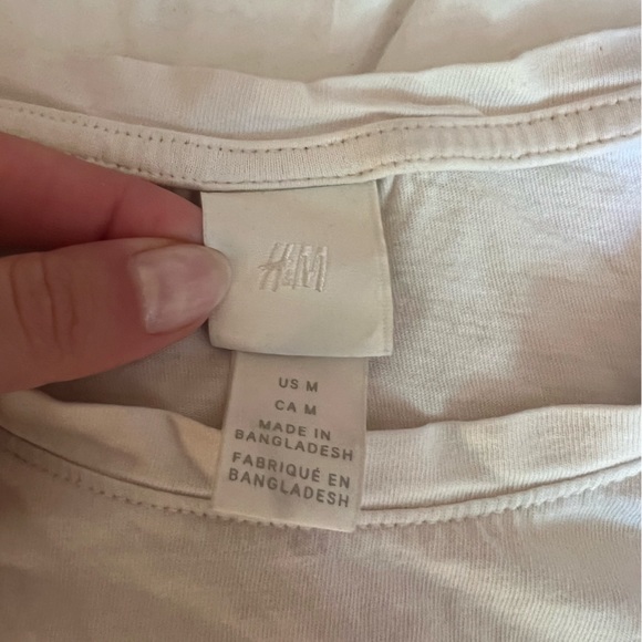 H&M Graphic Tee - Picture 2 of 2